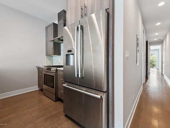 3rd image of 2740 W Chicago Ave Unit 2