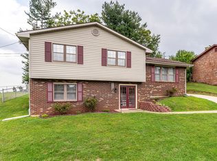 554 S Magnolia Dr, Mount Sterling, KY 40353