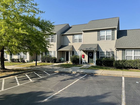 3rd image of 107 Luxury Ln #L-204