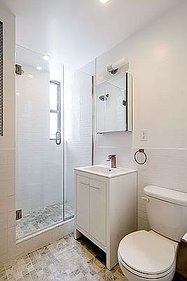 5th image of 178 Mulberry St APT 11