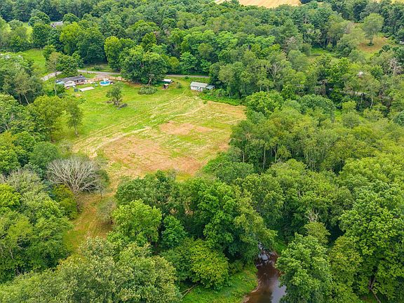 3rd image of Pine Creek Rd