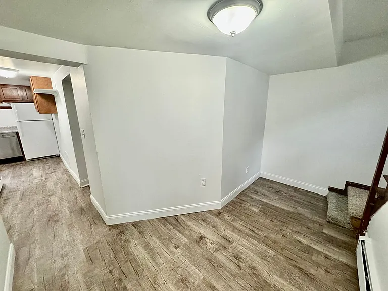 604 Pearl St — Photo 8