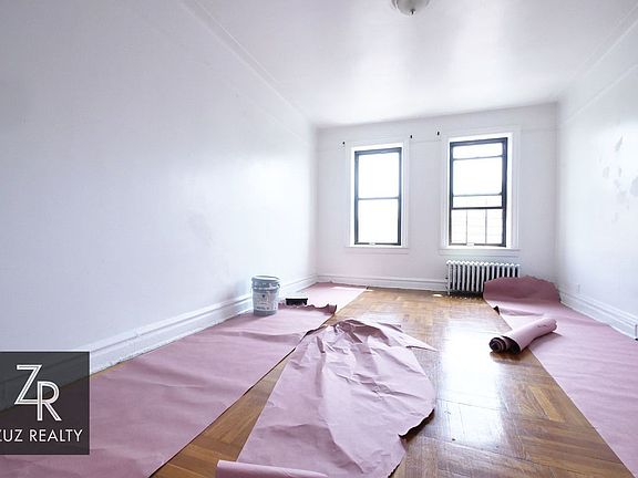 3rd image of 221 Linden Blvd APT C4