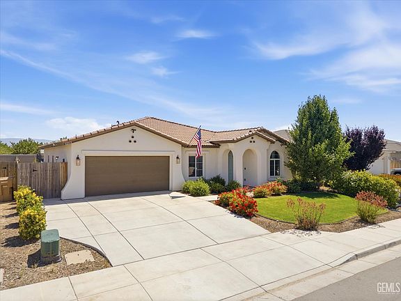 2nd image of 12513 Lautner Dr