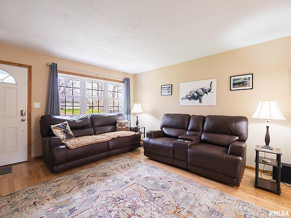5th image of 5613 N Mar Vista Dr