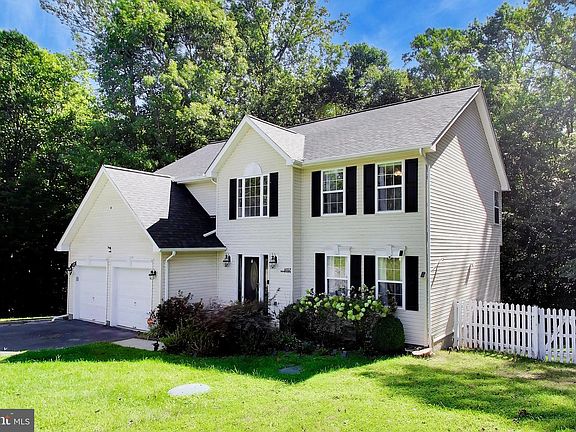 3rd image of 6157 Trotters Glen Dr