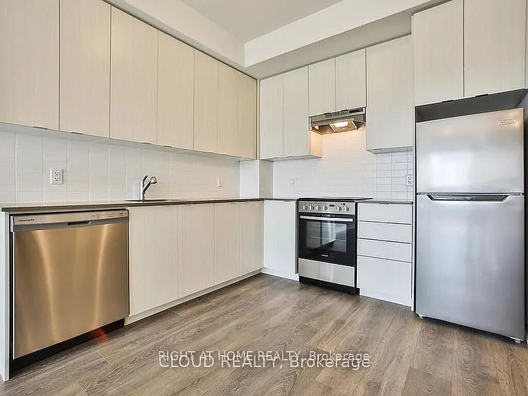 58 Sky Harbour Dr #410 — Photo 18