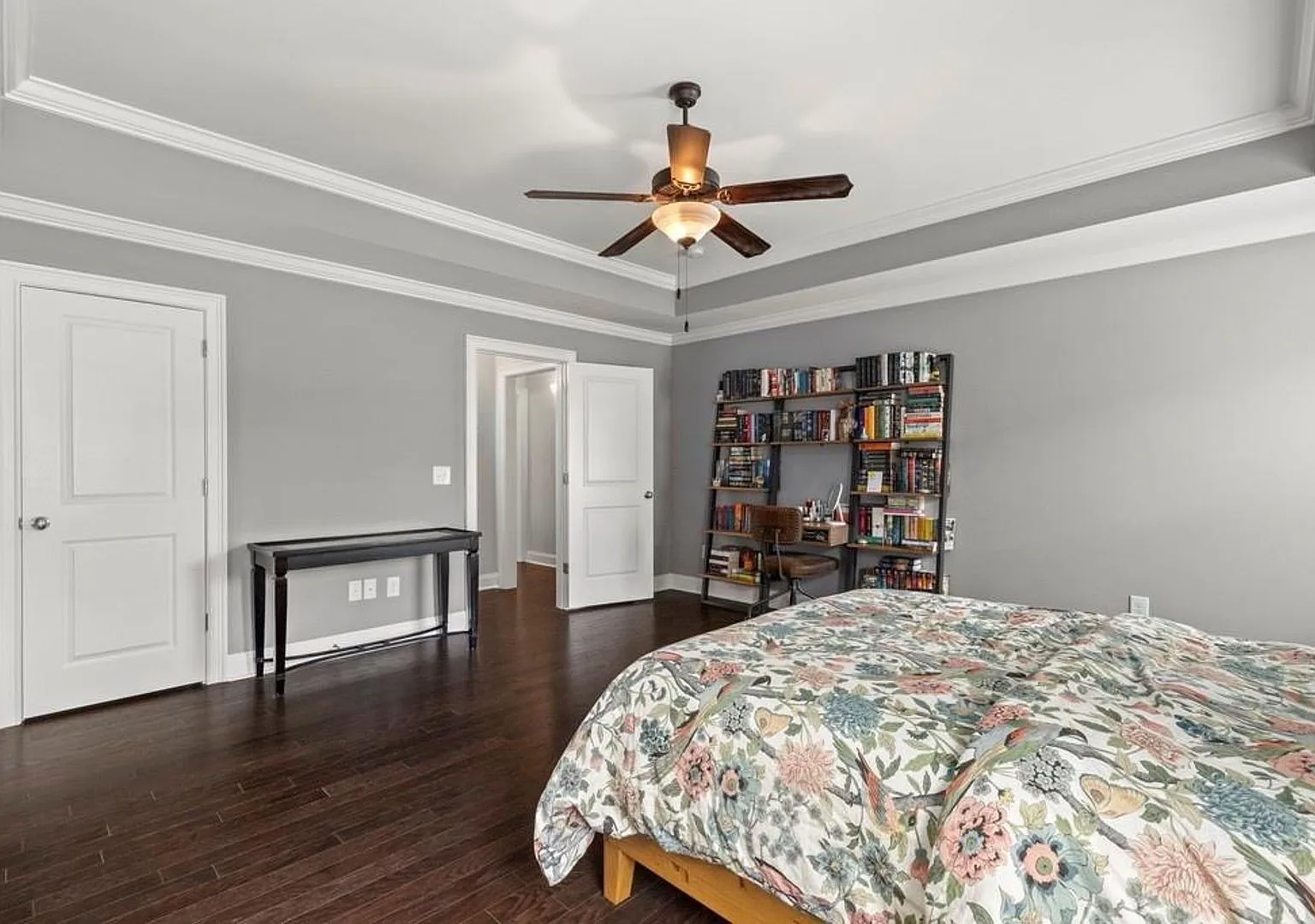 Beautiful Home in The Estates Neighborhood! — Photo 4