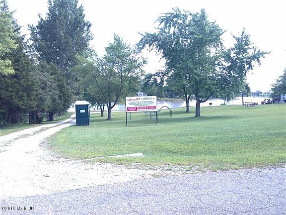 5th image of 4400 Oak Glen Dr