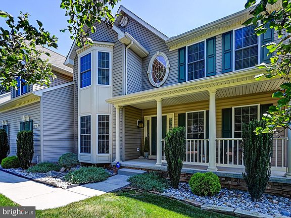 5th image of 1328 Wiley Oak Dr