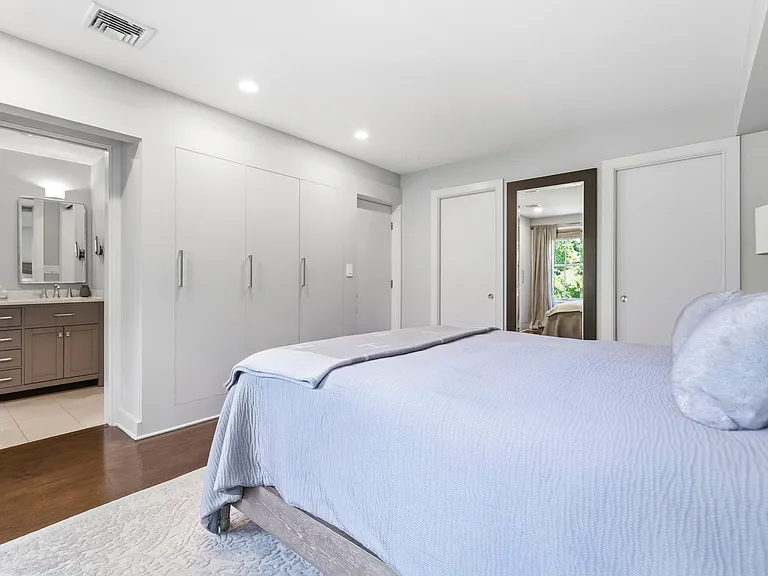 141 W Concord St #3 — Photo 6