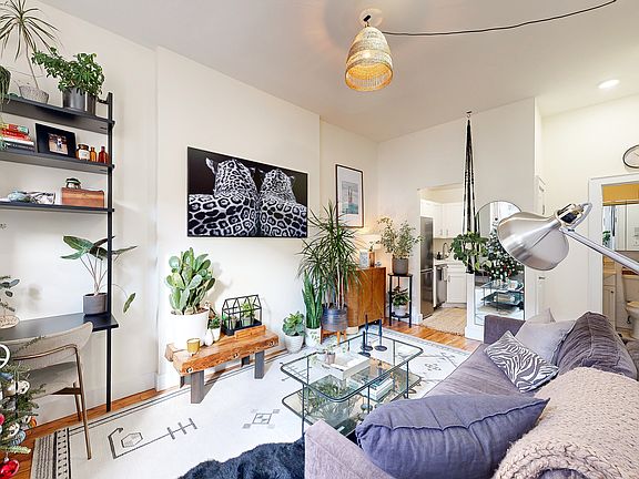 5th image of 169 W 85th St APT 3A