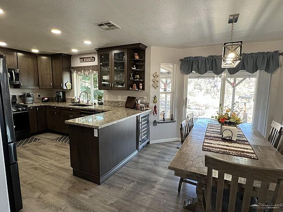 5th image of 22751 Saddleback Dr