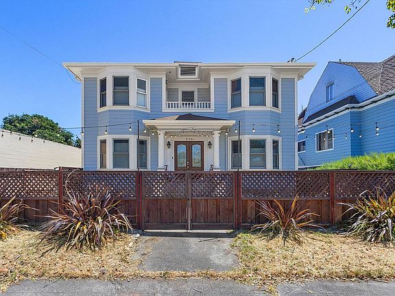 2nd image of 826 Lincoln Ave #A