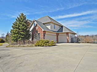 9625 Bethel Rd, Fort Wayne, IN 46818