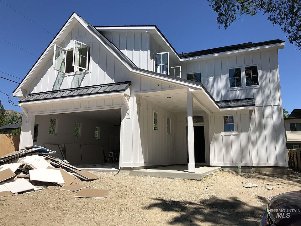 2nd image of 4954 Hill Rd