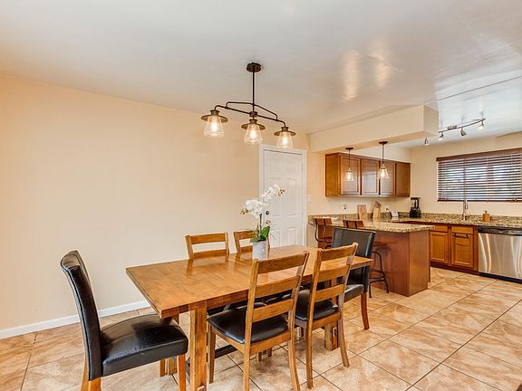 5th image of 3020 N 42nd Ave