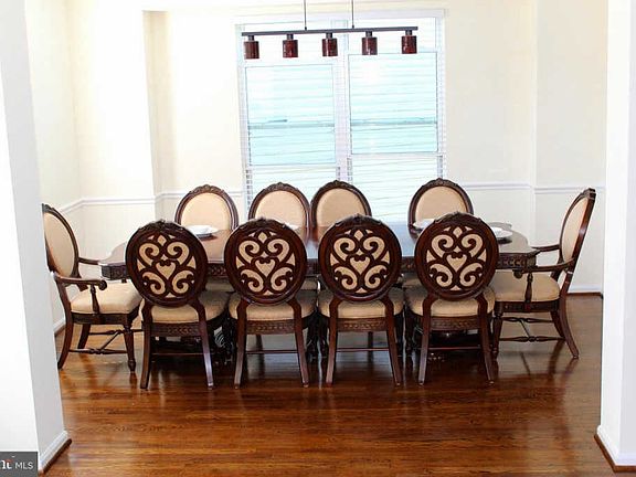 3rd image of 3115 White Daisy Pl