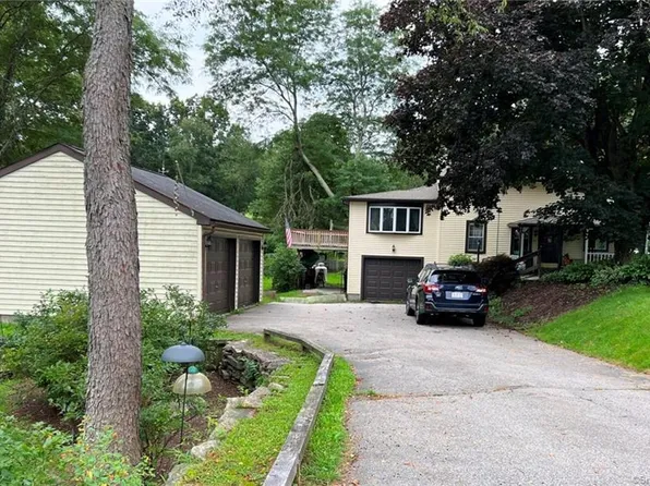47 Fabyan Woodstock Road, Thompson, CT 06255