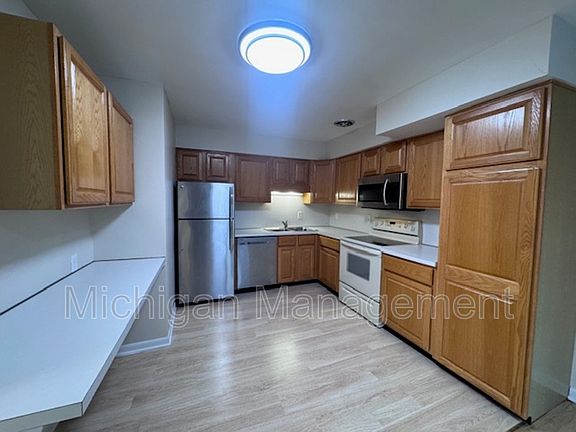 3rd image of 347 N Eton St APT 19