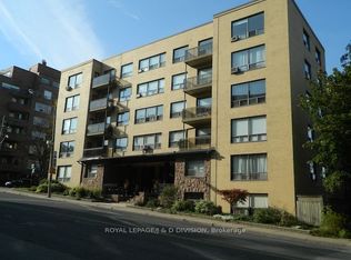 740 Eglinton Ave W #100, Toronto, ON M5N 1C4