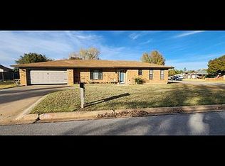 410 Edgewater Dr, Woodward, OK 73801