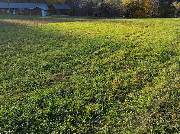 4249 Highway 261, Bakersville, NC 28705