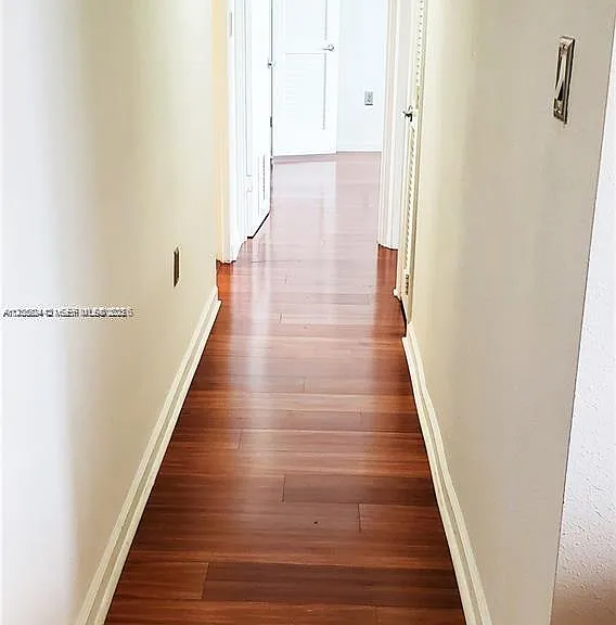 10275 Collins Ave #323 — Photo 16
