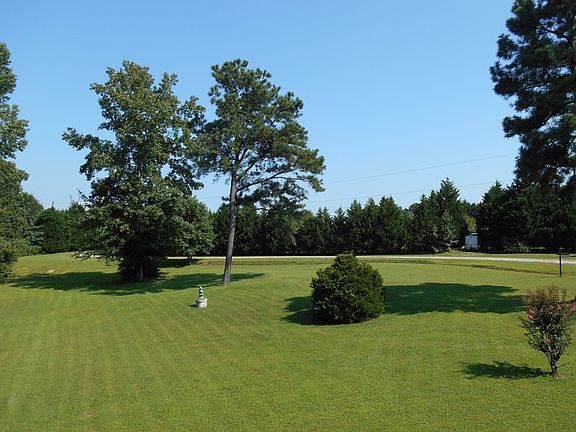2nd image of 6621 Edwin Dr