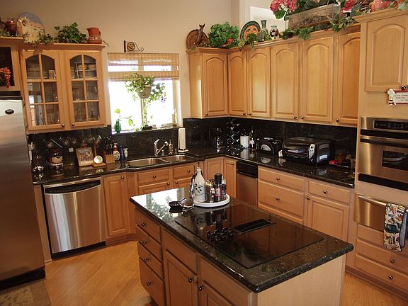      Gorgeous kitchen with granite slab counter tops