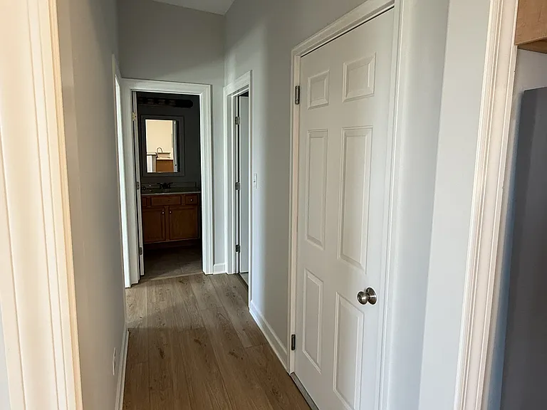 206 W Main St #3B — Photo 5