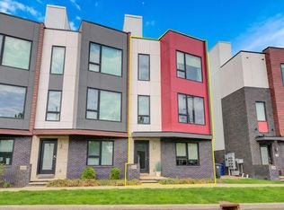 1238 W 70th St, Cleveland, OH 44102