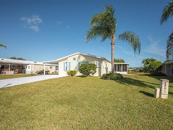 2nd image of 3053 Five Iron Dr