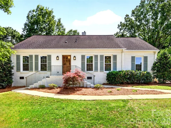 3338 Stocktie Rd, Charlotte, NC 28210