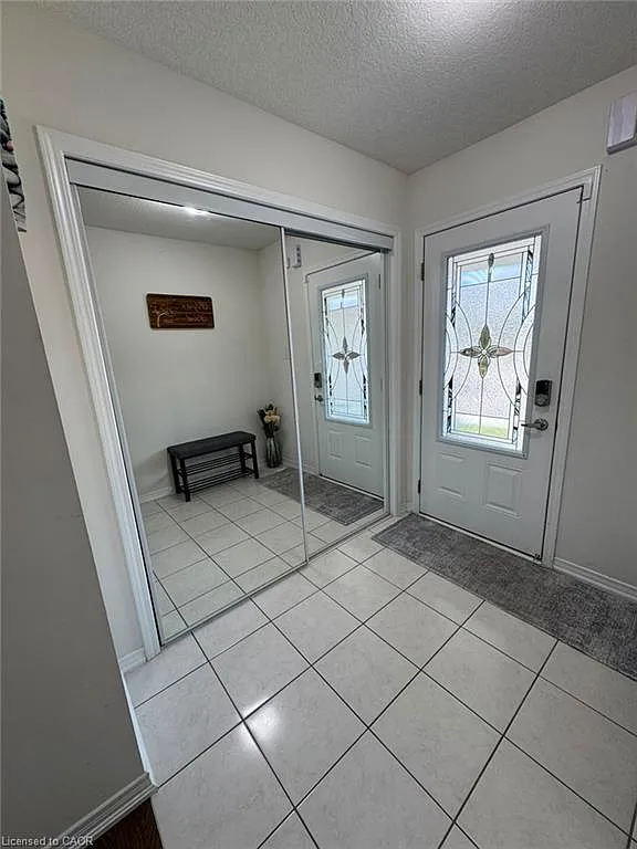 3 bed, 2.5 bath, 1523 sqft, $2,550 — Photo 3