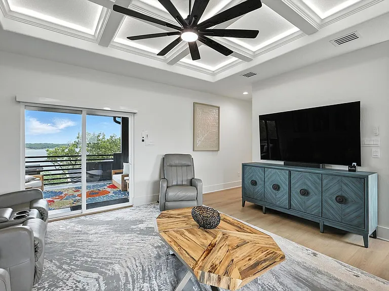 123 Heavens Rd — Photo 45