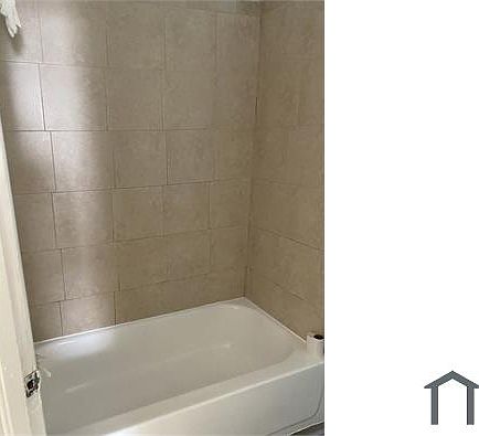 3rd image of 3814 N Delhi St