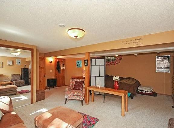 3rd image of 4050 Portland Ave
