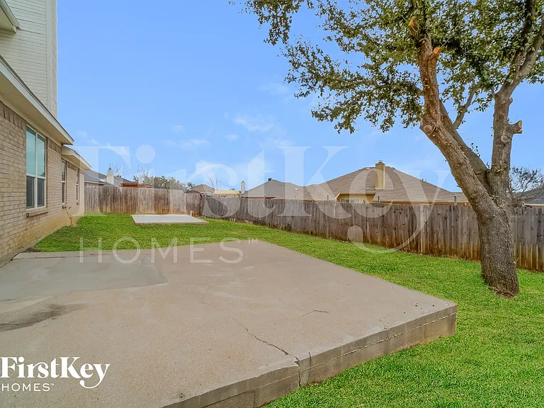 8024 Mourning Dove Dr — Photo 14