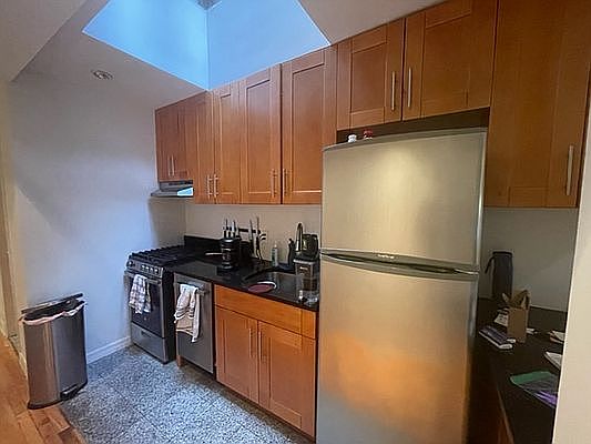5th image of 19 W 46th St #5A