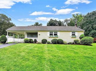 57 Keeney St, Manchester, CT 06040