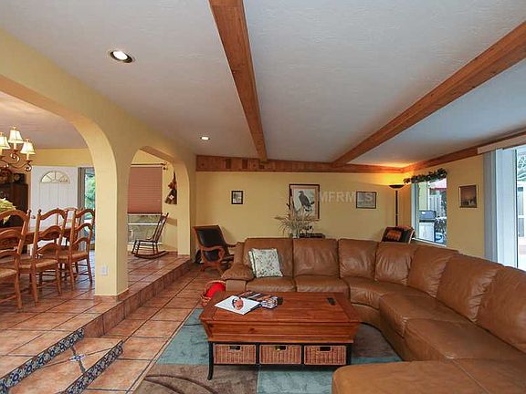 4th image of 7404 Starfish Dr