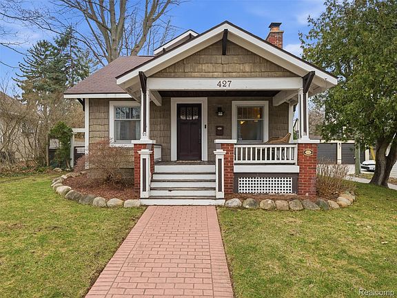 2nd image of 427 Wilcox St