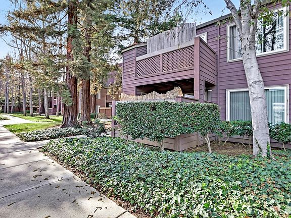 3rd image of 1125 Yarwood Ct
