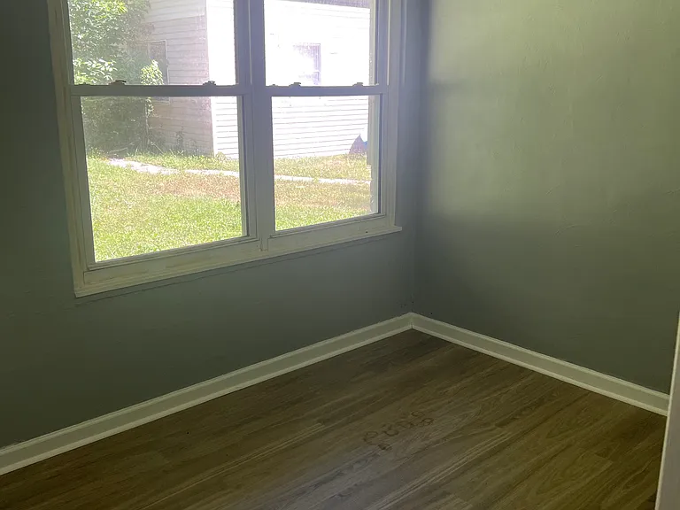 110 S Purdue Ave — Photo 22