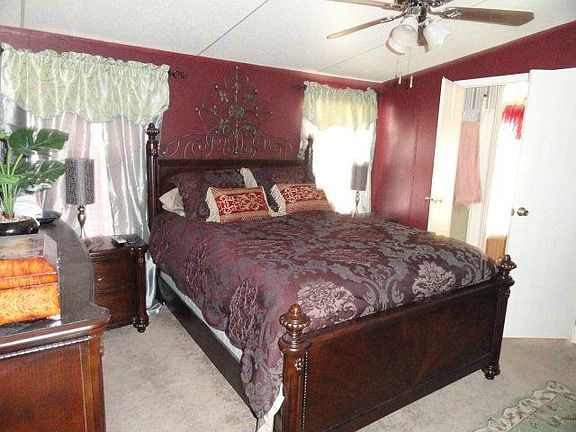 4th image of 16124 Lovely Ln