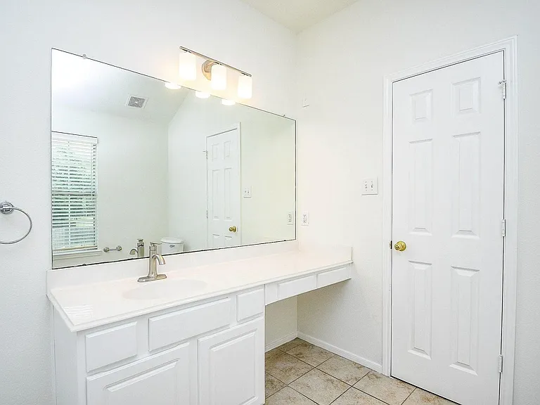 21610 Woodoak Ct — Photo 16