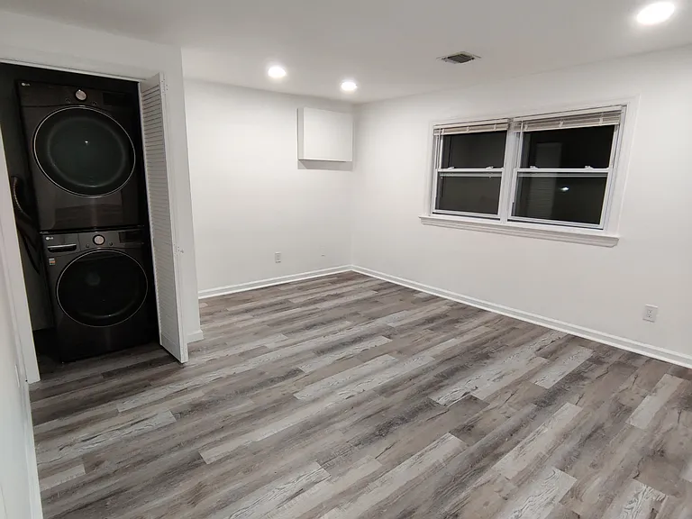 235 Stephens St #2 — Photo 3