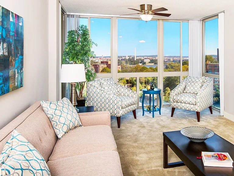 Parc Rosslyn Apartments — Photo 5