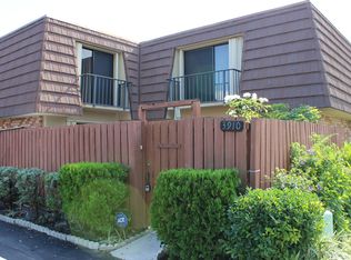 3910 Louis Dr, Lake Worth, FL 33461